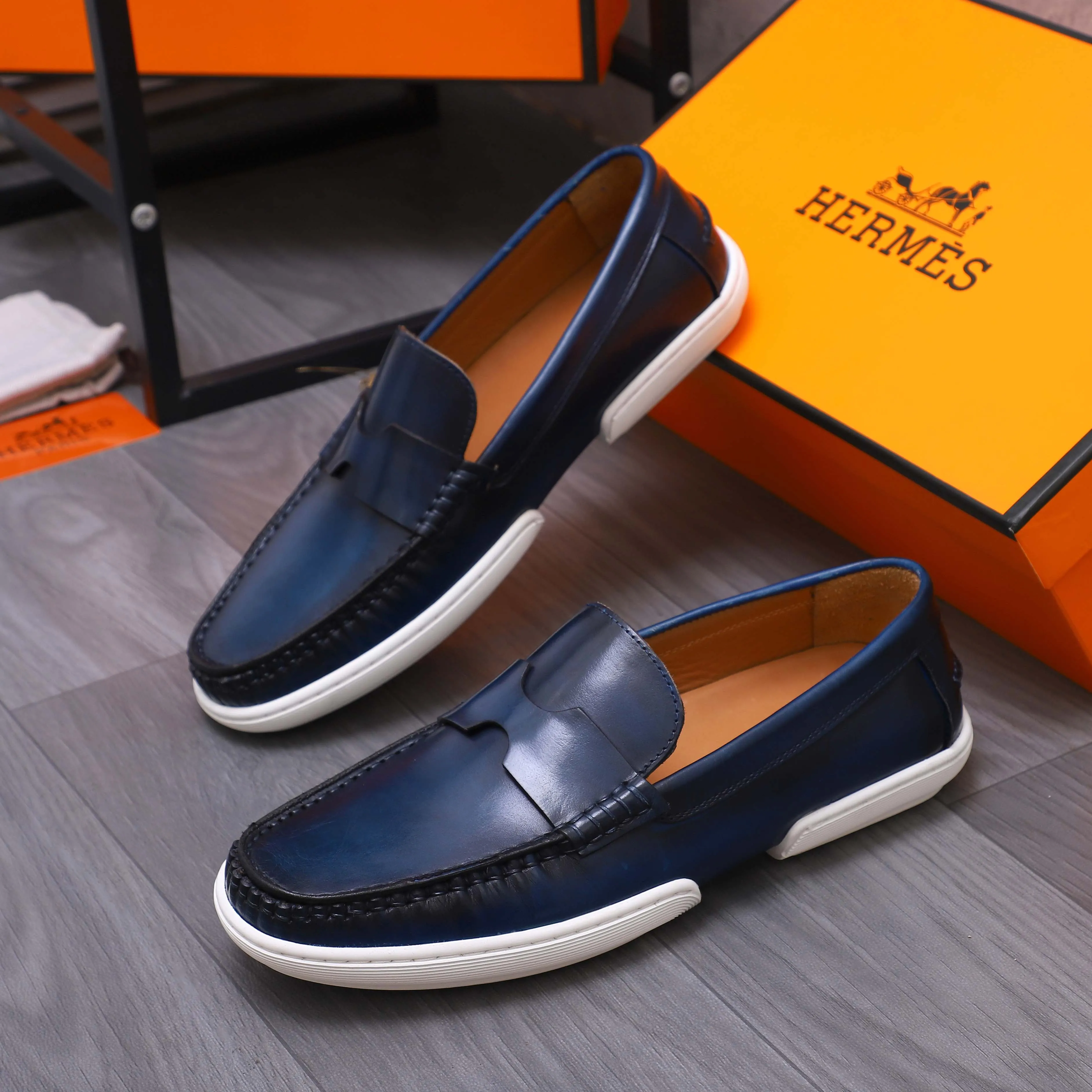 Men's shoes 💰500 Product trademark: HERMES "Hermes" casual slip-on leather shoes Regular size: 38-46 (45.46 custom-made, non-refundable) Product materials: Selected color-brushed cowhide upper, cowhide lining, original outsole